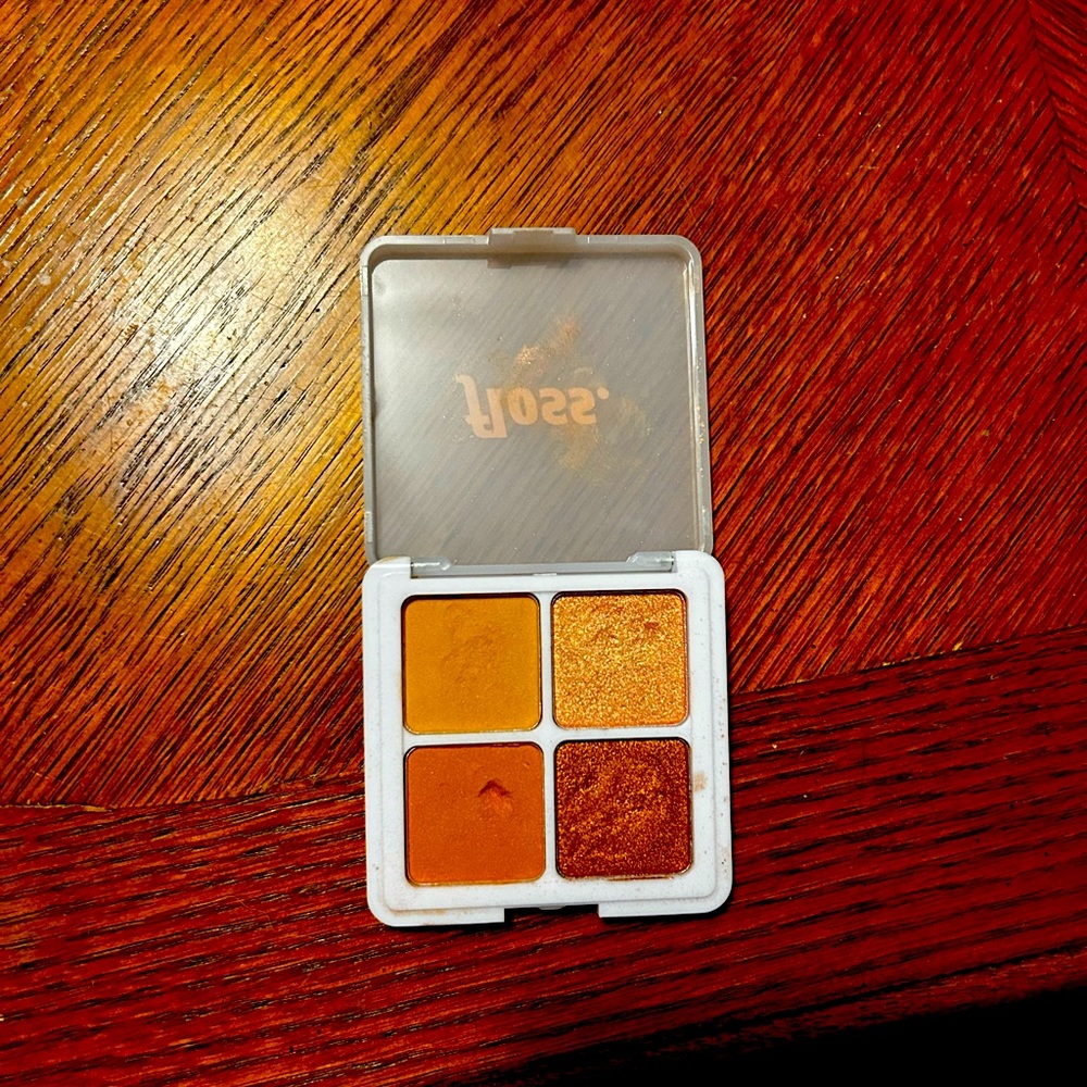 Floss eyeshadow quad—cutest one ever!